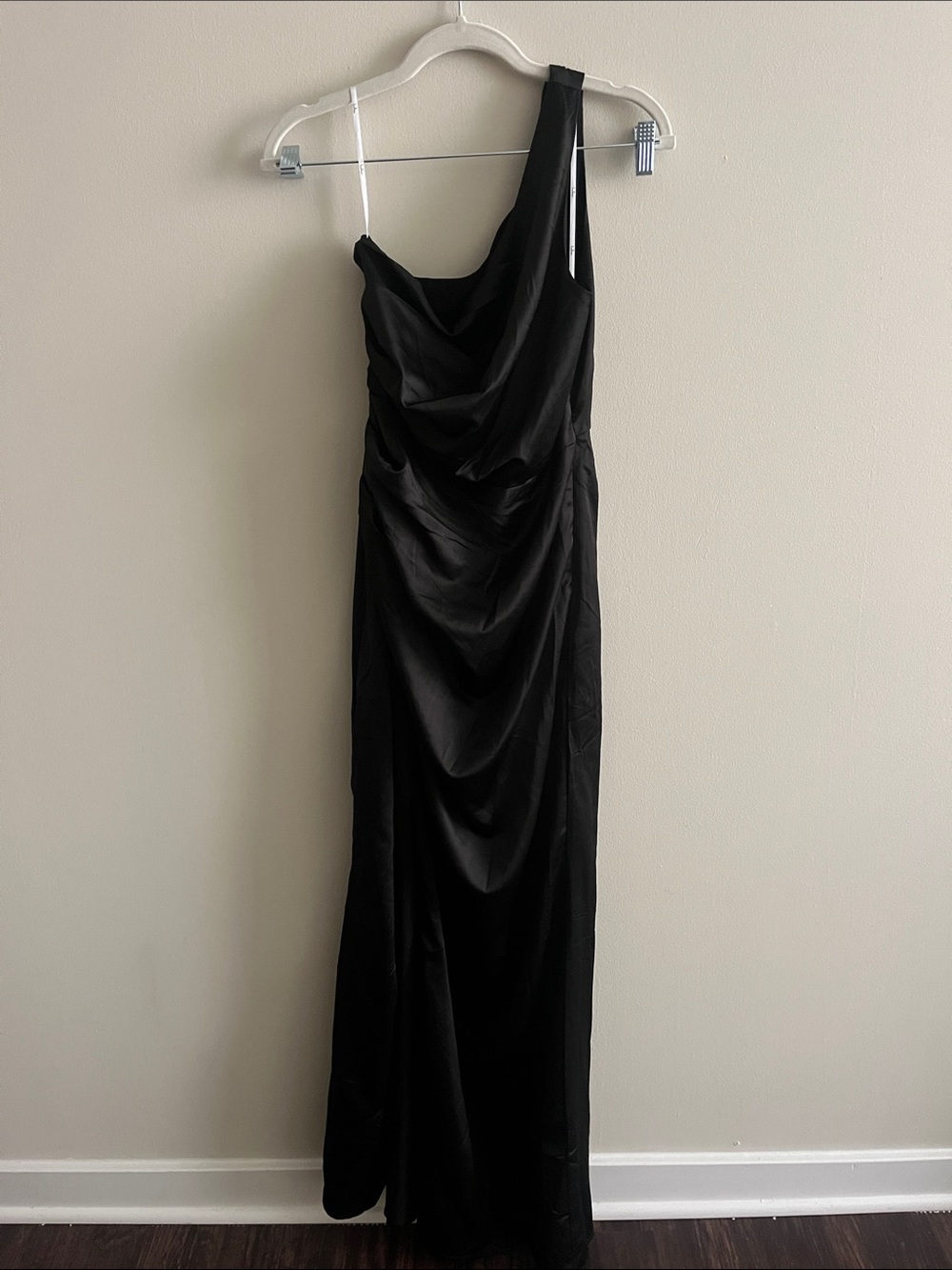 Lulus Dreaming of Elegance Black Satin One-Shoulder Maxi Dress Size Small - Picture 3 of 5
